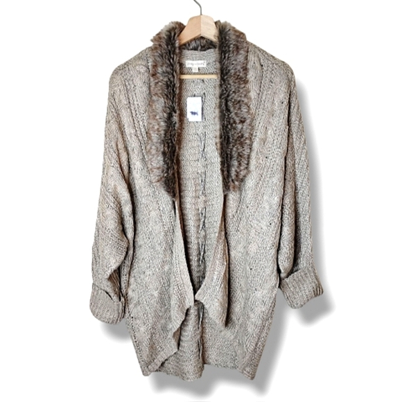 Boho Song n Spirit Faux Fur Cocoon Cardigan Small NWT Luxe Cozy Chalet Holiday - Picture 1 of 12